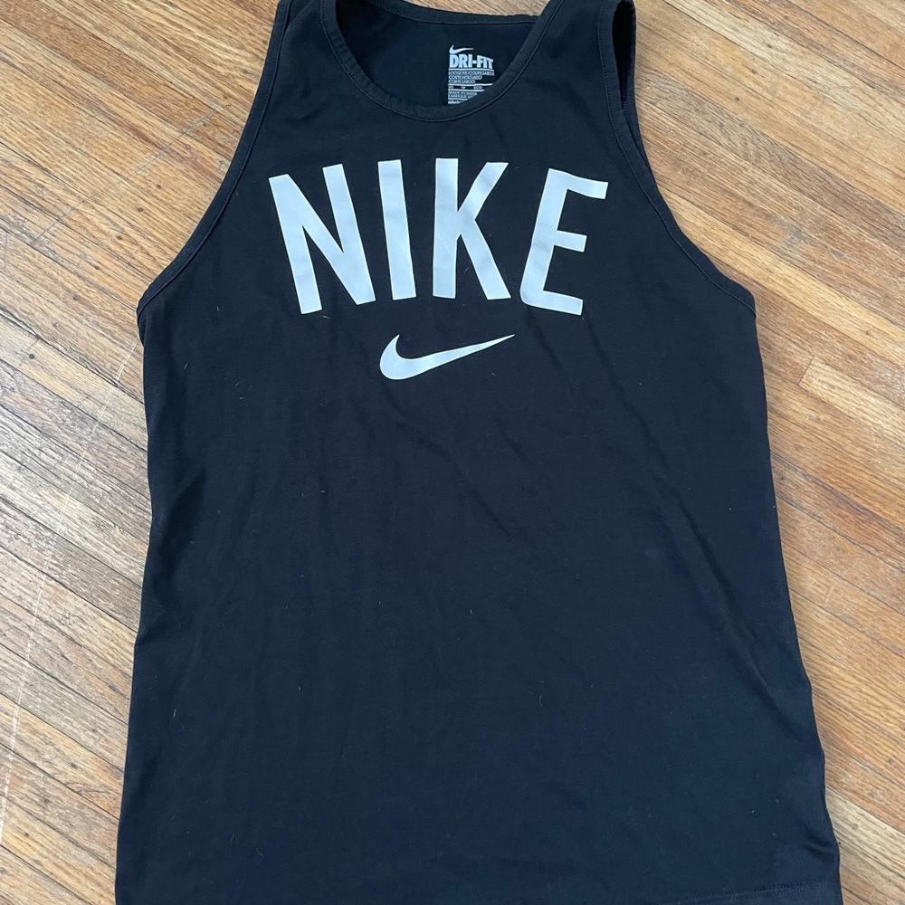 Nike tank